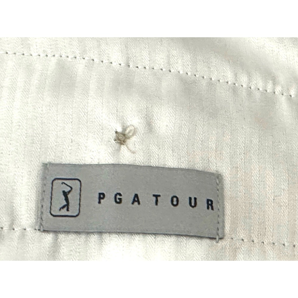 PGA Tour Men's Golf Bermuda Lightweight Shorts Tan/Beige Size 34 - Picture 3 of 16
